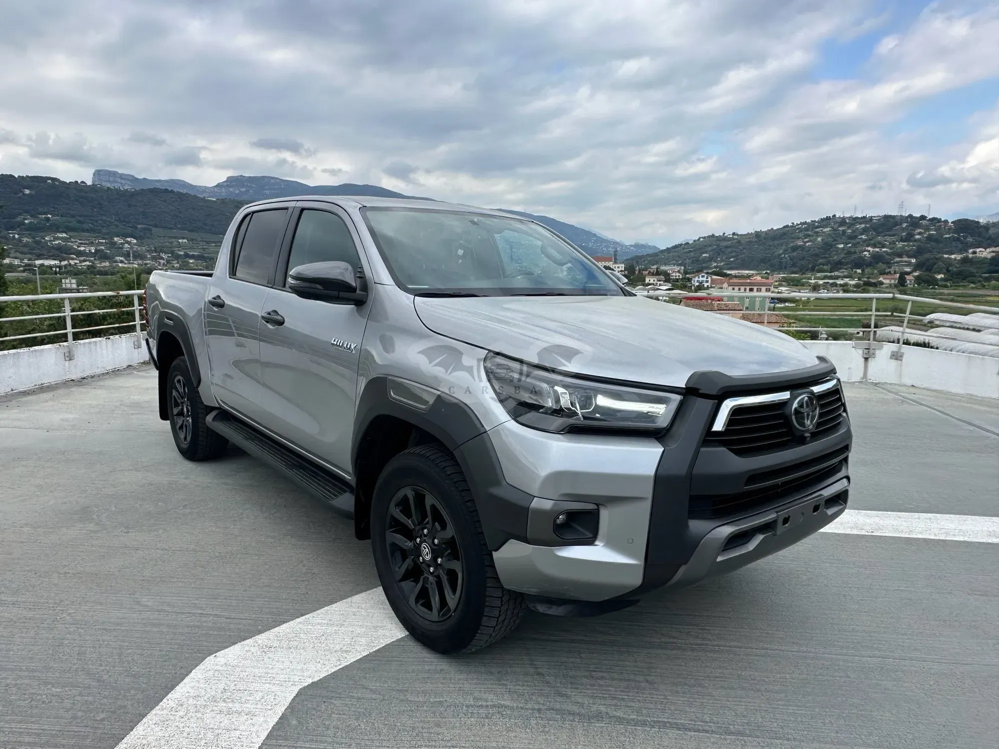 Toyota Hilux 2.8 D-4D Invincible 2023