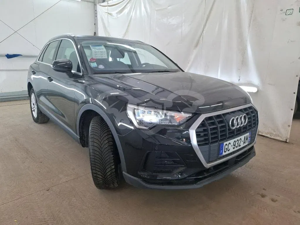 Audi Q3 45 TFSIe Design 2021