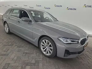 BMW 5 Series Touring 520i Business 2022