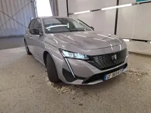 Peugeot 308 1.2i Allure 2022