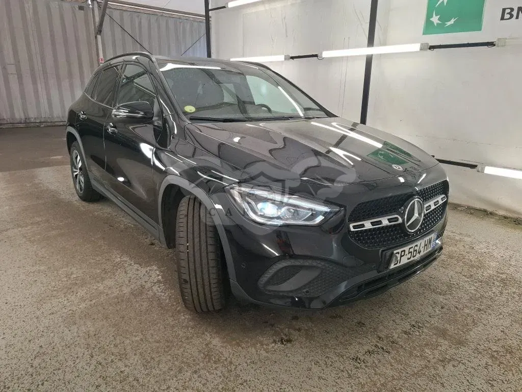 Mercedes-Benz GLA 200d Business Line 2023