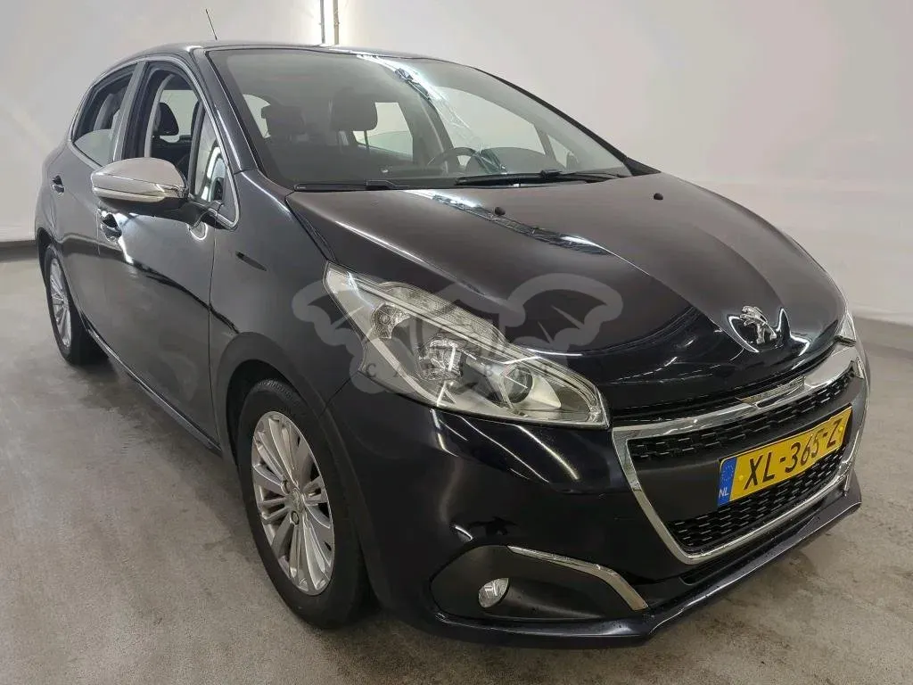 Peugeot 208 1.2i Executive 2019
