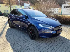 Tesla Model X 2023