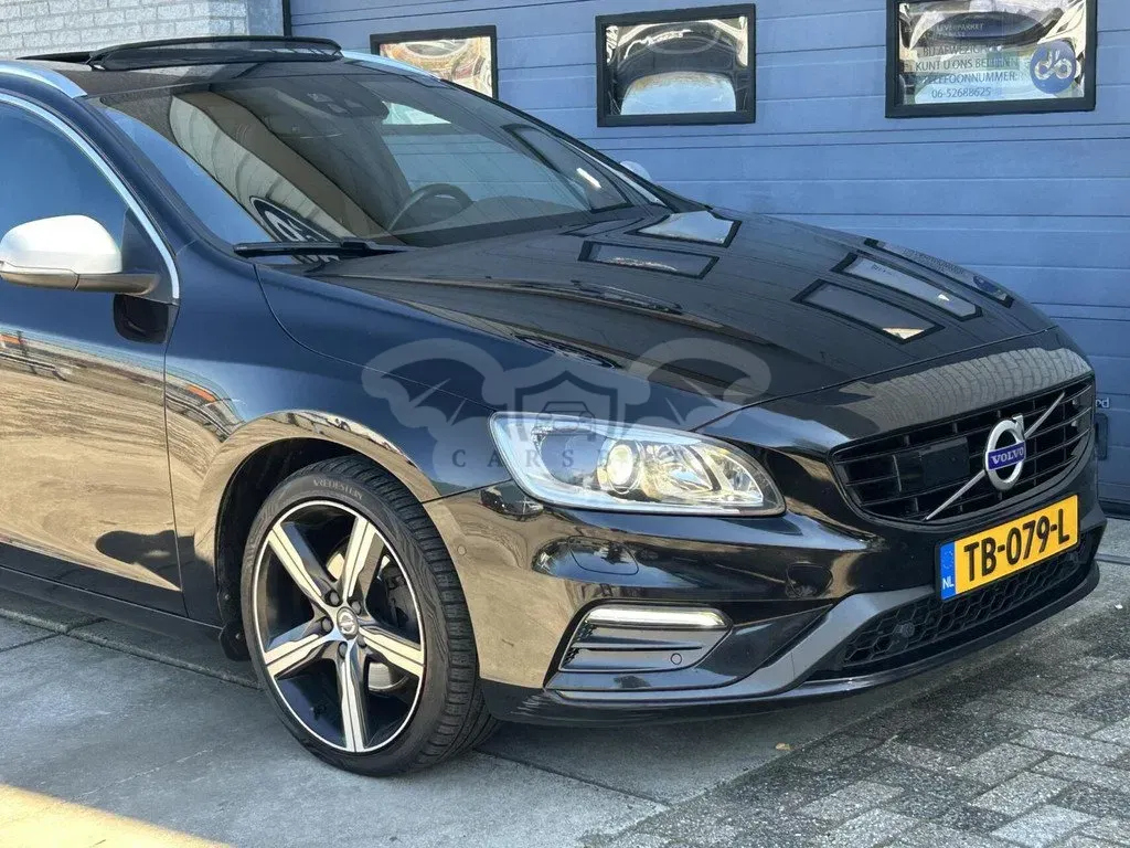 Volvo V60 D4 R-Design 2018