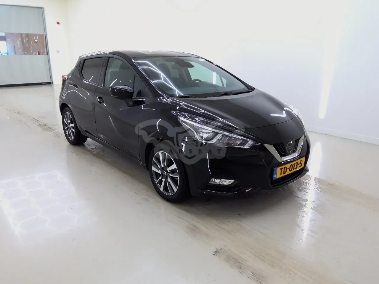 Nissan Micra (March) 0.9 N-connecta 2018