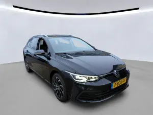 Volkswagen Golf Variant 1.0 eTSI Life Business 2022