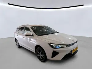 MG MG5 Luxury 2022