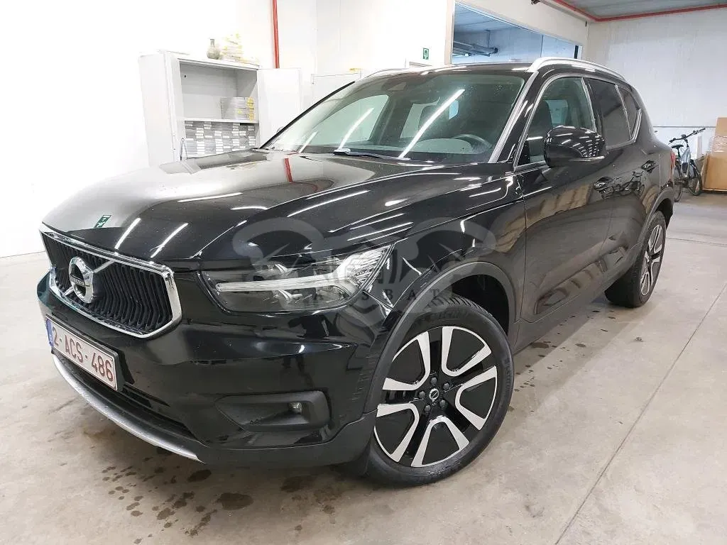 Volvo XC40 T3 Momentum Pro 2021