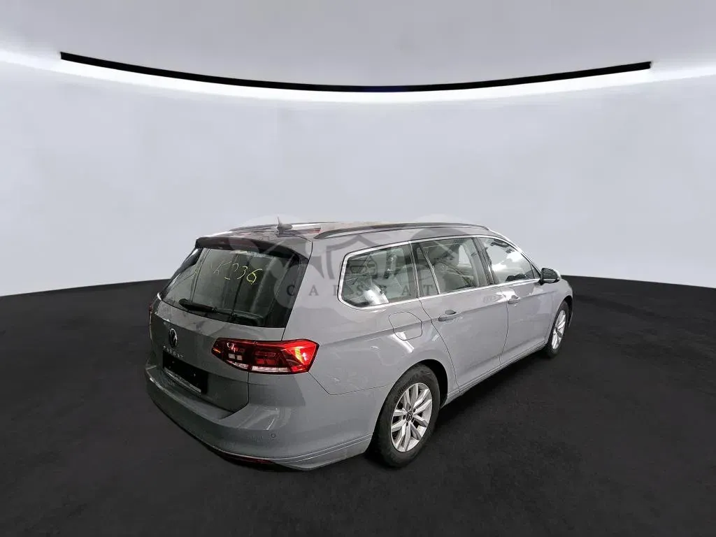 Volkswagen Passat Variant 2.0 TDI Business 2022