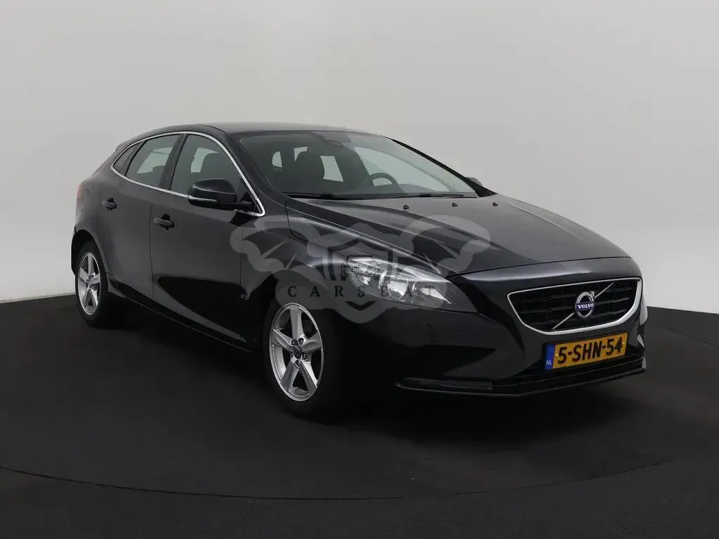 Volvo V40 D2 Summum 2013