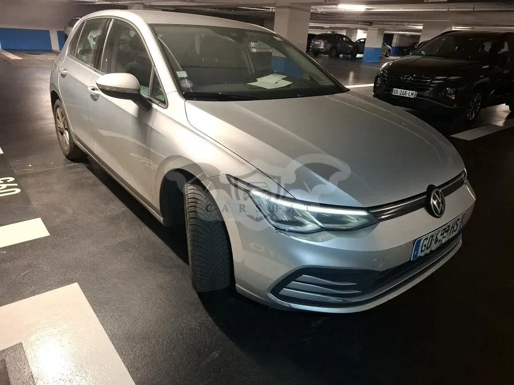 Volkswagen Golf 1.0 eTSI Life Business 2021
