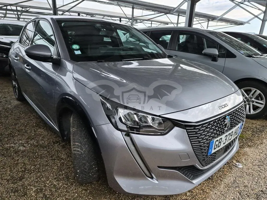 Peugeot 208 Allure Business 2021