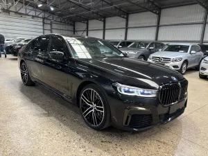 BMW 7 Series 745e M-Pack 2020