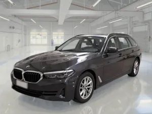 BMW 5 Series Touring 520d Business 2022