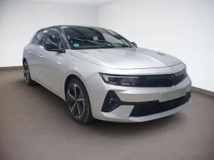 Opel Astra 2025