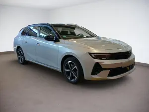 Opel Astra 2025