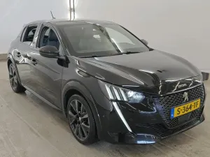Peugeot 208 1.2i GT 2023