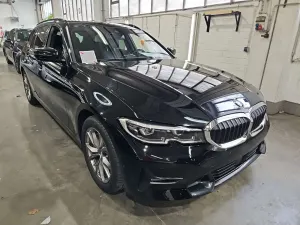 BMW 3 Series Touring 330e Sport Line 2020