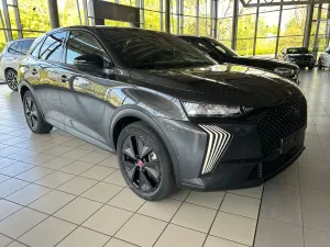 DS DS7 Crossback 1.6 E-TENSE Performance Line 2024