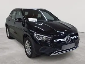 Mercedes-Benz GLA 200d 2023