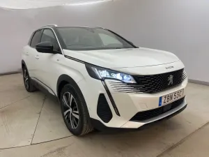 Peugeot 3008 1.2i 2023