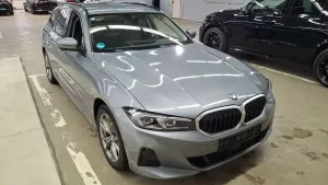 BMW 3 Series Touring 330e 2023
