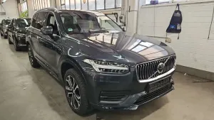 Volvo XC90 B5 Momentum Pro 2022