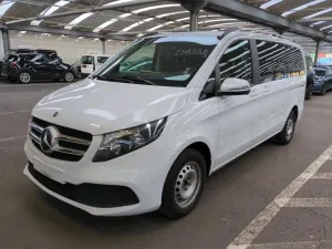 Mercedes-Benz V 2022