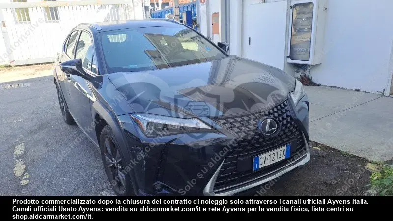 Lexus UX Urban 2024