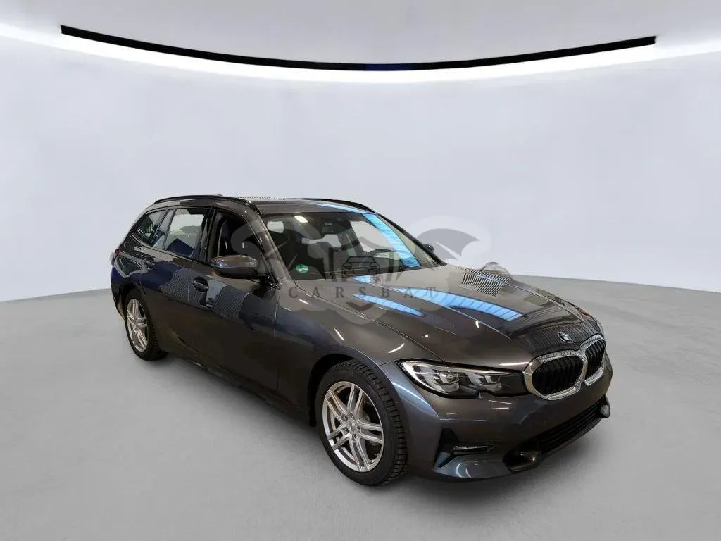 BMW 3 Series Touring 318d Sport Line 2020