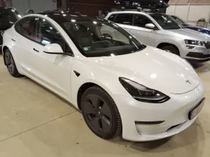 Tesla Model 3 Long Range 75 kWh 2021