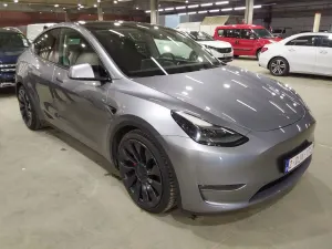 Tesla Model Y Performance 2023