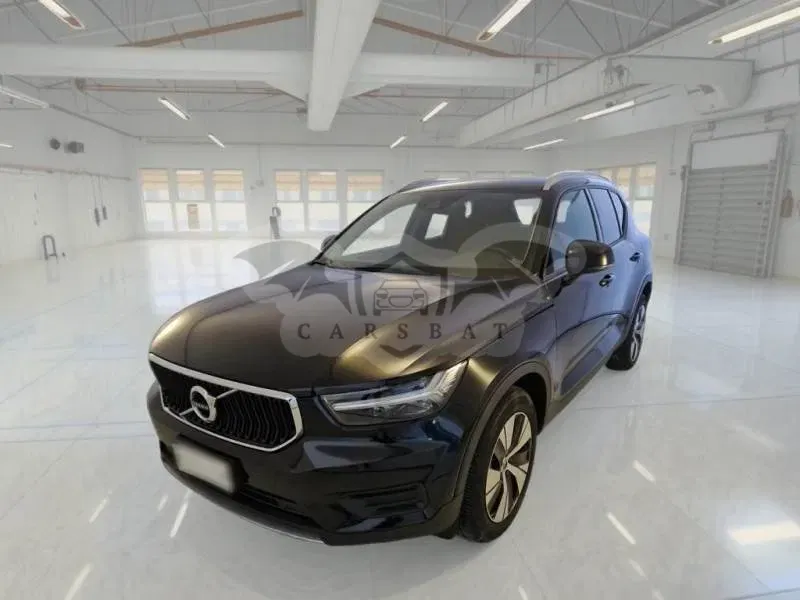 Volvo XC40 T3 Momentum Pro 2022