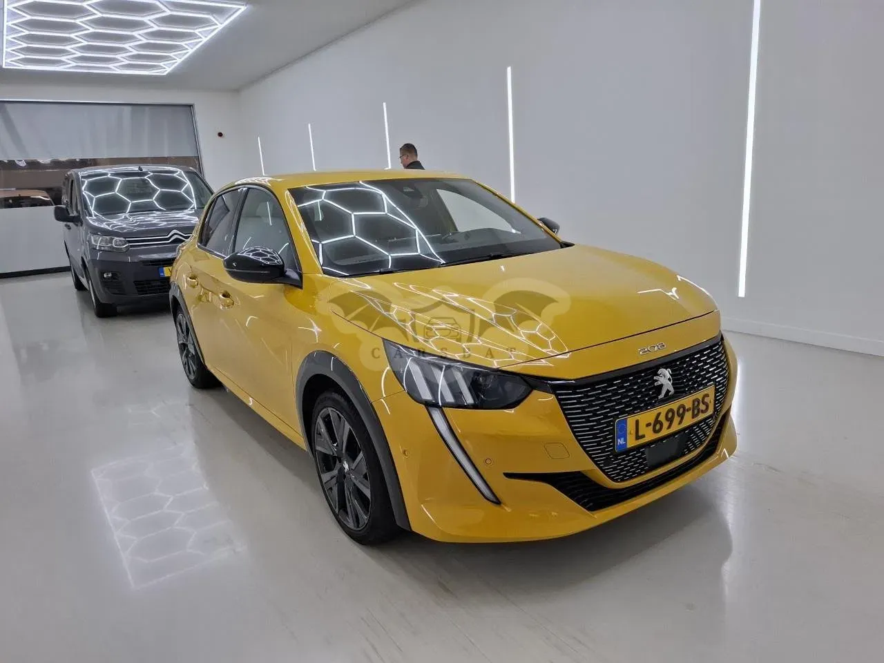 Peugeot 208 1.2i GT 2021