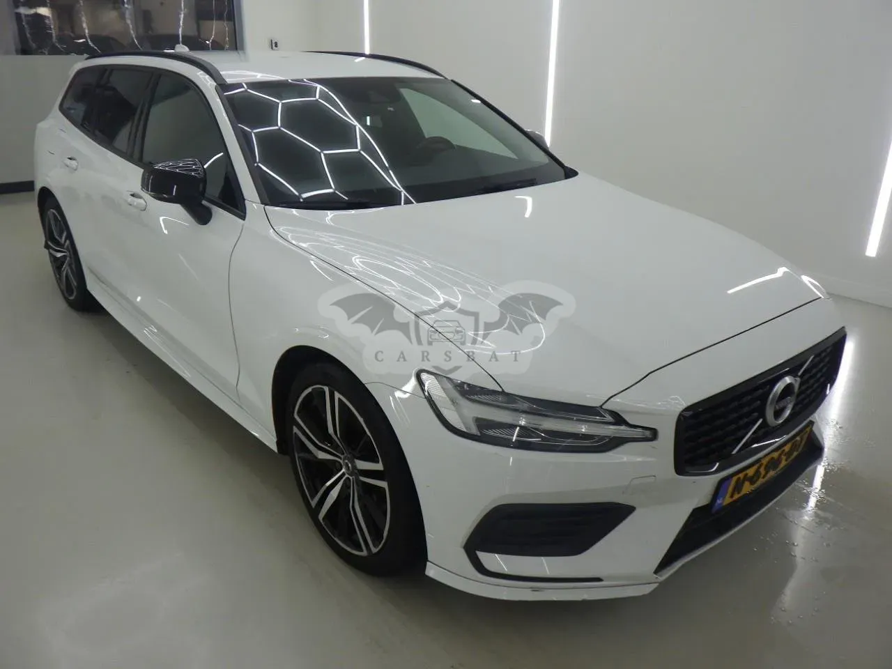 Volvo V60 B3 Momentum 2021