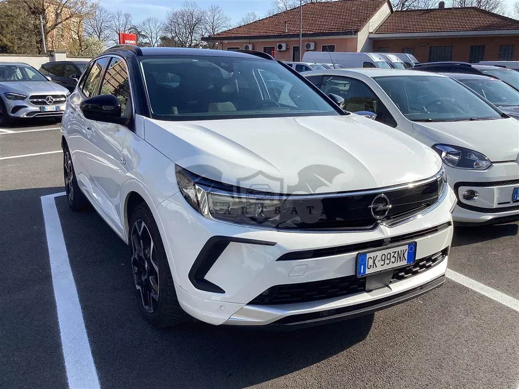 Opel Grandland 1.6 Ultimate 2022