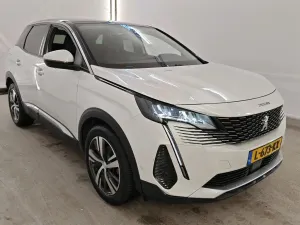 Peugeot 3008 1.2i Allure 2021