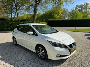 Nissan Leaf 40 kWh Acenta 2018