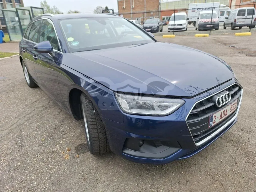 Audi A4 Avant 30 TDI Business 2021