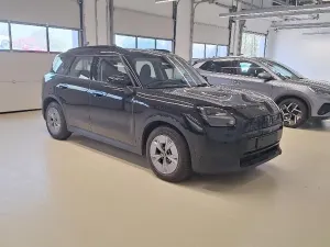 Mini Countryman Essential 2024