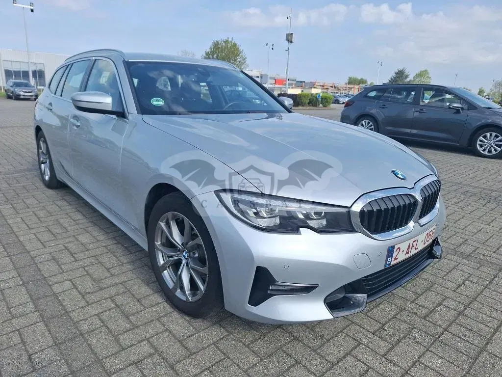 BMW 3 Series Touring 318d 2021