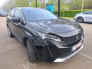 Peugeot 3008 1.5 HDI Active Pack 2021