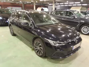 Volkswagen Golf Variant 1.0 eTSI Life 2022