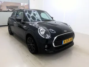 Mini 5 Doors Cooper 1.5 Business 2021