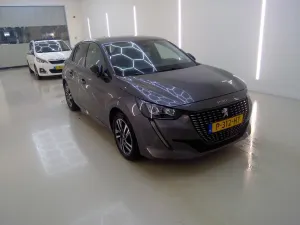 Peugeot 208 1.2i Allure 2022
