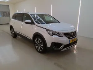 Peugeot 5008 1.2i Premium 2021
