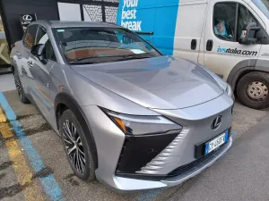 Lexus RZ 450e Luxury 2025