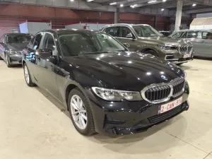 BMW 3 Series 320e 2022