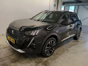 Peugeot 2008 1.2i GT 2021