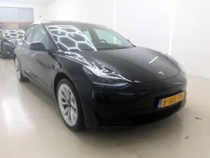 Tesla Model 3 Standard Range Plus 60 kWh 2023